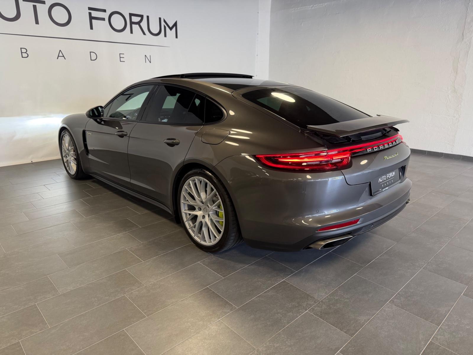 Porsche Panamera 4 E-Hybrid Chrono*Pano*Kamera*Bose*