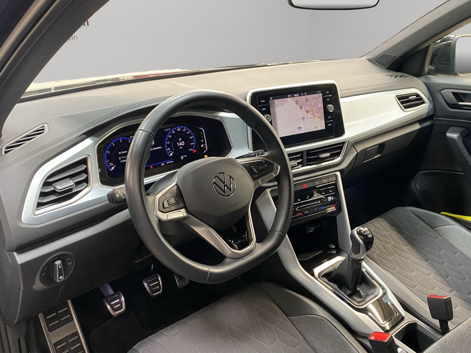 Volkswagen T-Roc 1.5 TSI Goal Navi LED ACC AHK foto 4