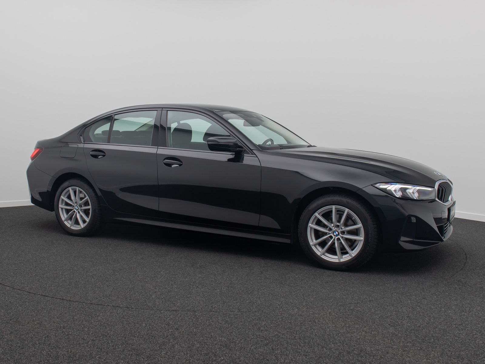 Fahrzeugabbildung BMW 318i LED DAB PDC Cockpit+ DigitalDisp