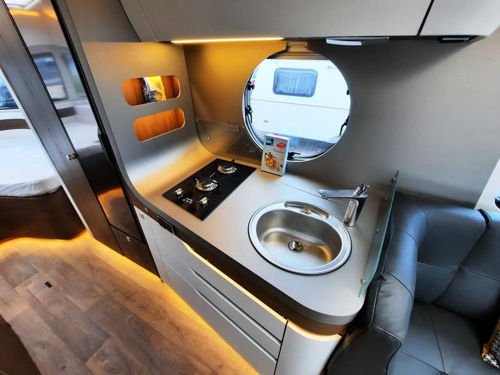 Fahrzeugabbildung HYMER / ERIBA / HYMERCAR Touring 820 Verfüg./Sparen Sie 31.910,- €