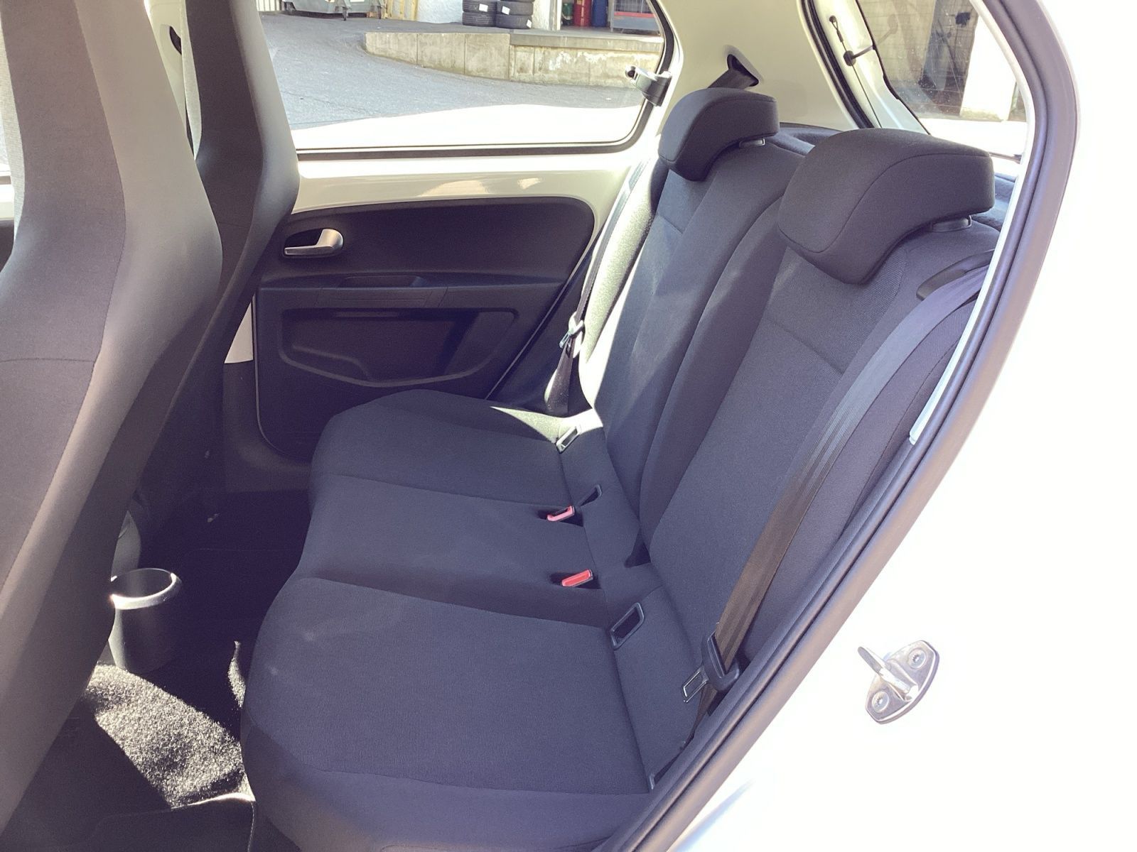 Volkswagen up! - Bild 11