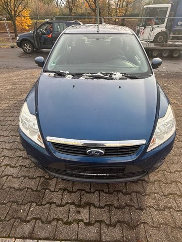 Ford Fokus 1.6 Benziner