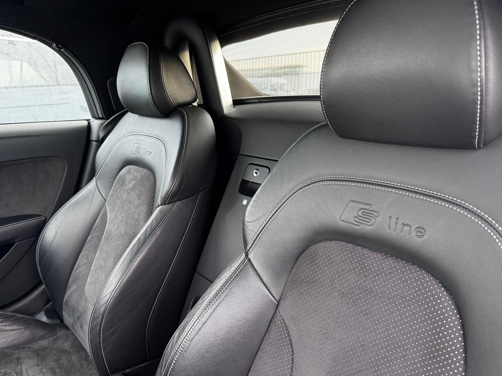 Fahrzeugabbildung Audi TT 2.0 TFSI Coupe/Roadster S line Sport / Plus
