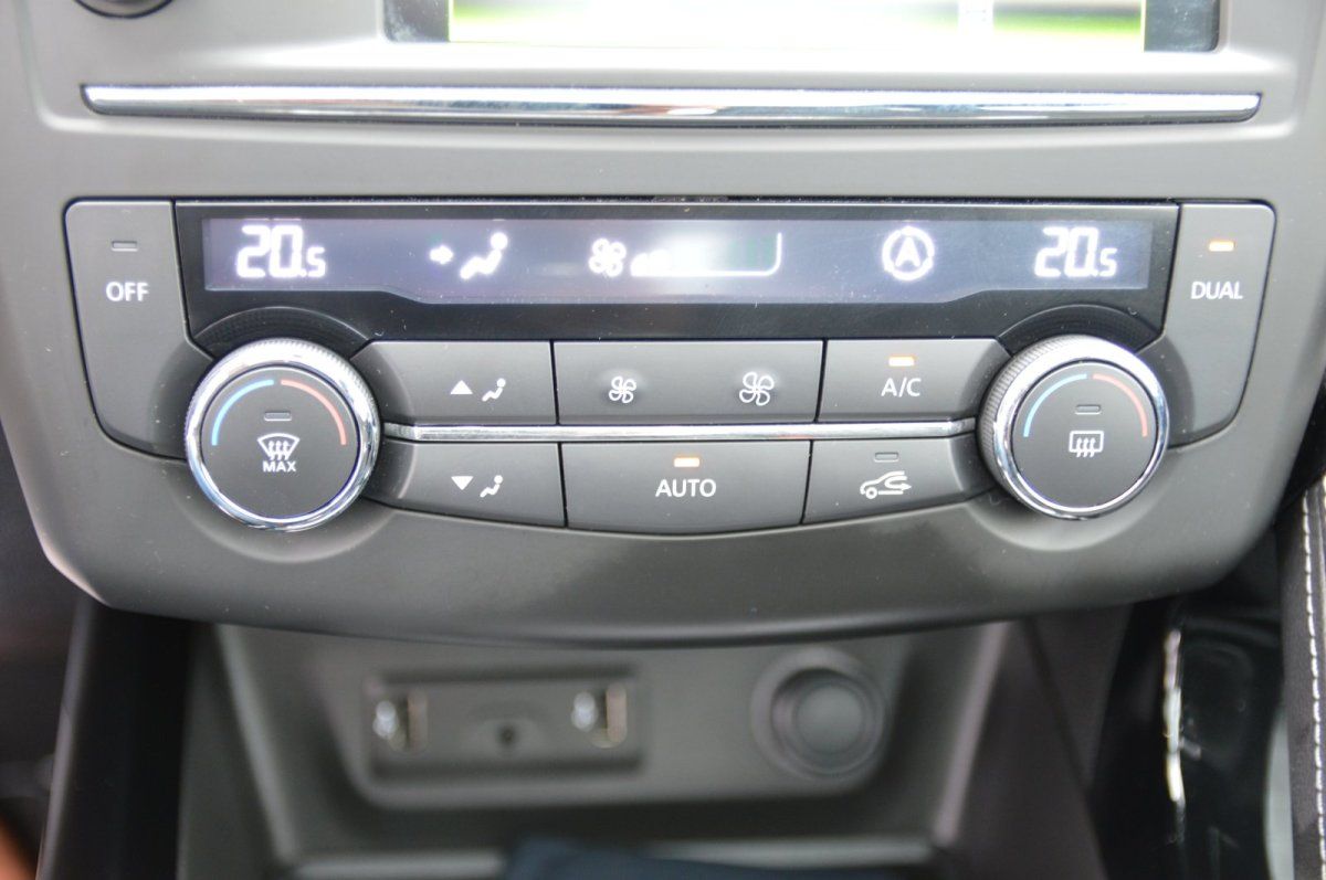 Fahrzeugabbildung Renault Kadjar Experience Panoramadach