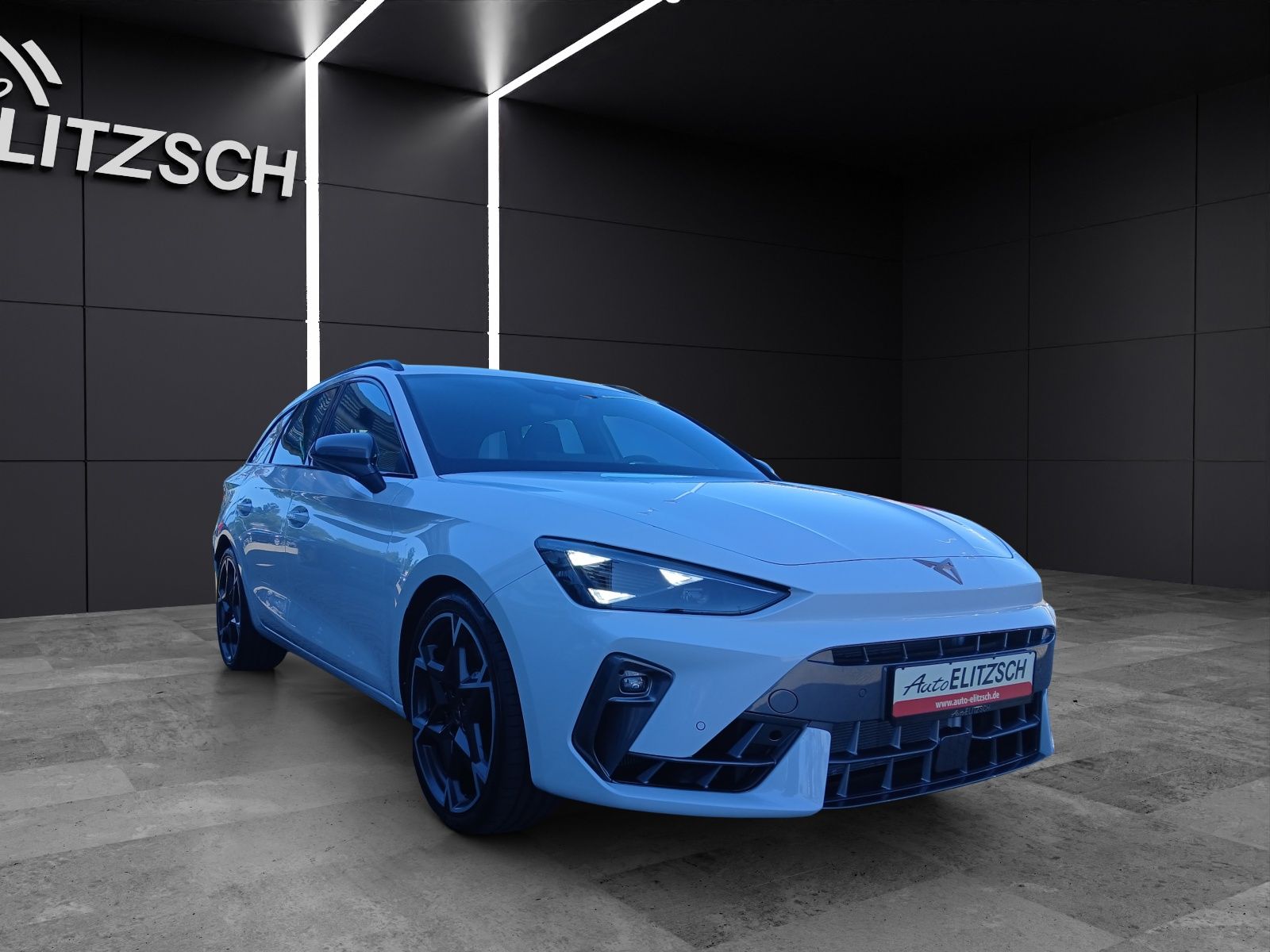 Fahrzeugabbildung CUPRA Leon ST TSI VZ DSG 4Drive LED AHK ACC RFK SH 19"