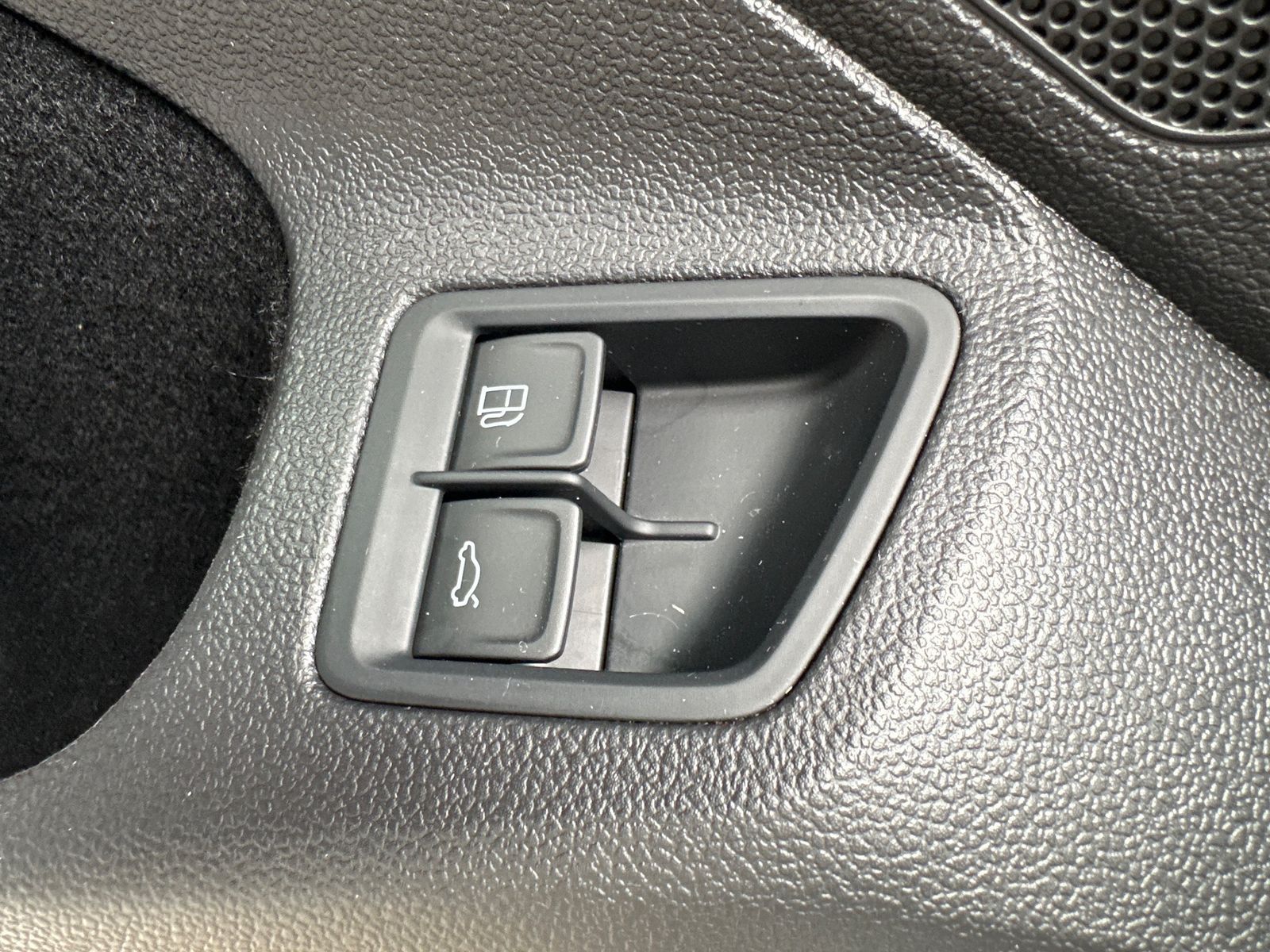 Fahrzeugabbildung Volkswagen Passat Variant GTE NAV+LED+ACC+AHK+17ZOLL+KAMERA