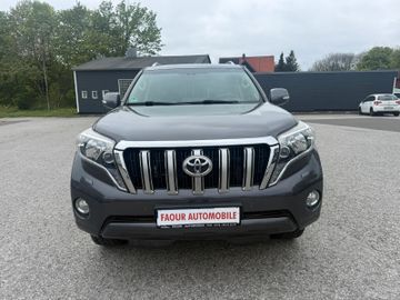 Toyota Land Cruiser - 2