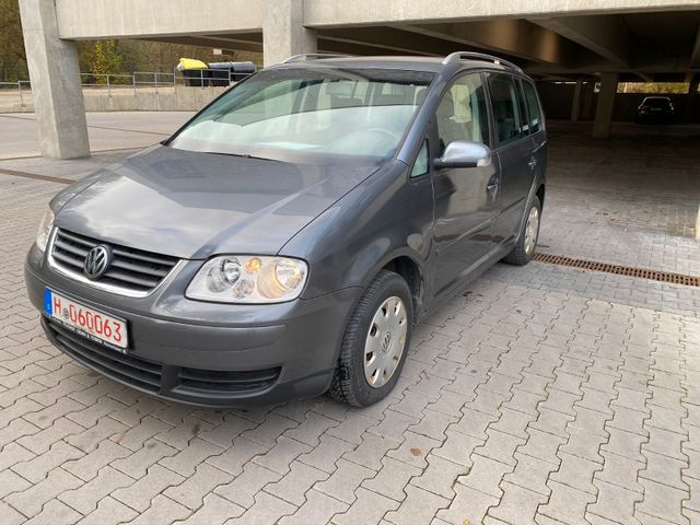 Volkswagen Touran 2.0 TDI Trendline/2.Hand/AHK/ AU&HU neu