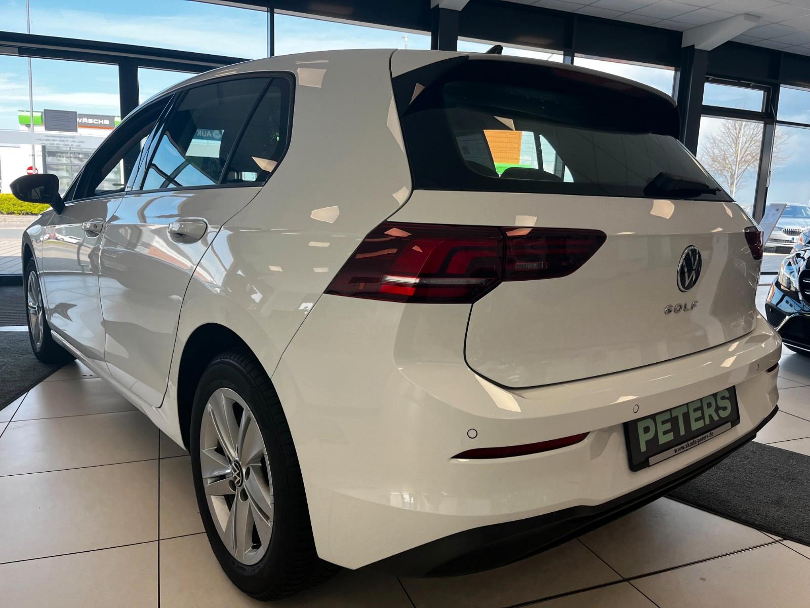 Volkswagen Golf TSI Life AHK ACC FLA Navi FSE