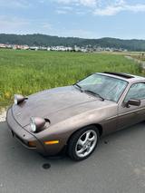 Porsche 928 - Porsche aus 1983