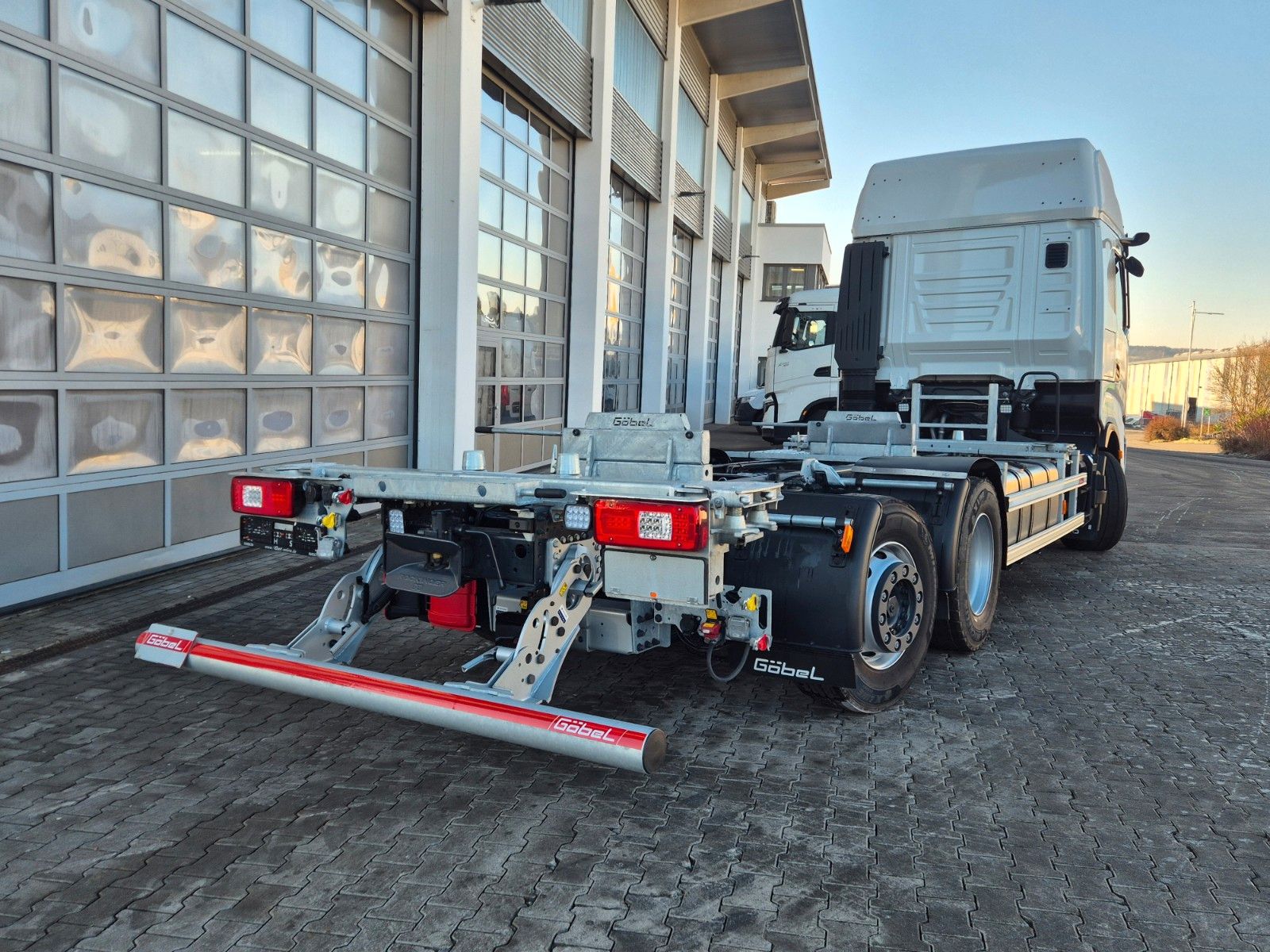 Fahrzeugabbildung Iveco AS260S58Y/FS CM 6x2-4 BDF Intarder Standklima