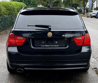 BMW 320 - 6