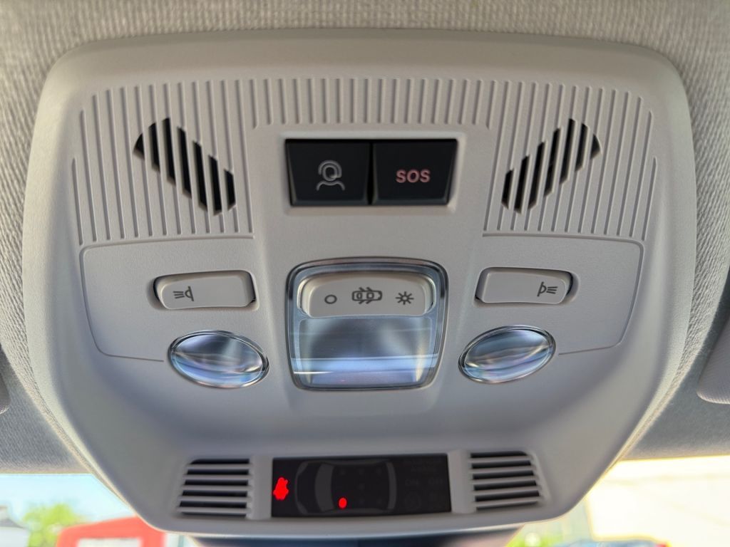 Fahrzeugabbildung Citroën C3 Aircross Turbo 100 PLUS 7-Sitzer