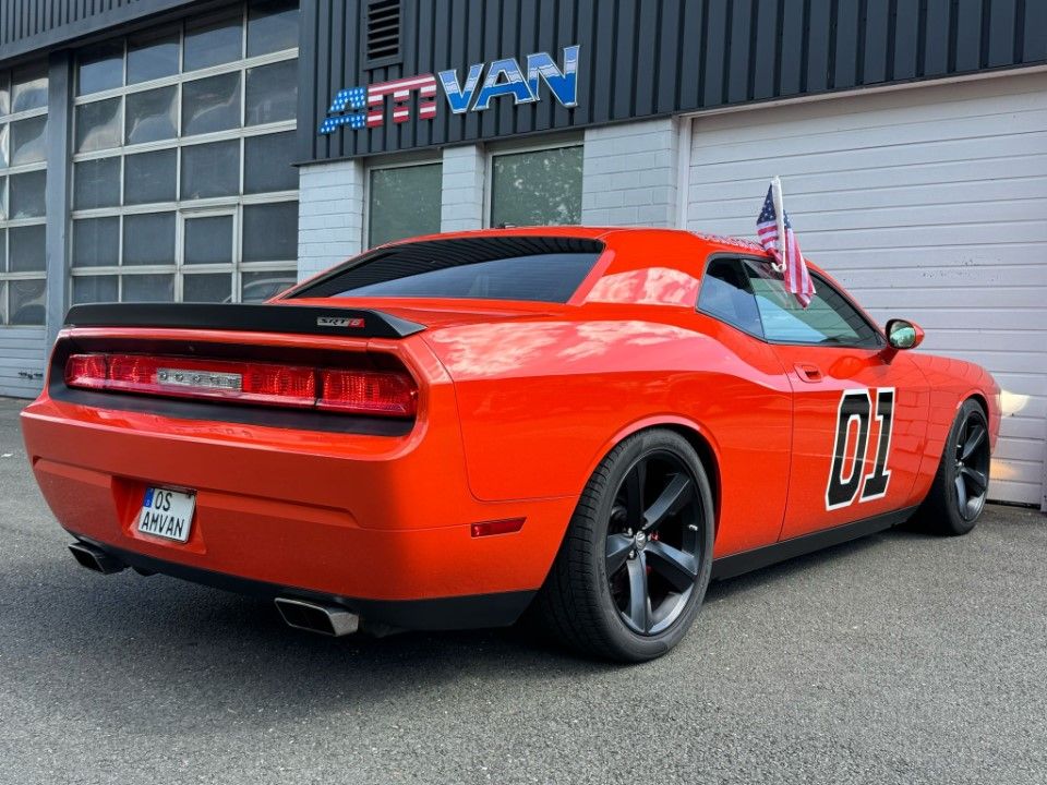 Fahrzeugabbildung Dodge Challenger 6.1 SRT-8 First Edition 85TKM