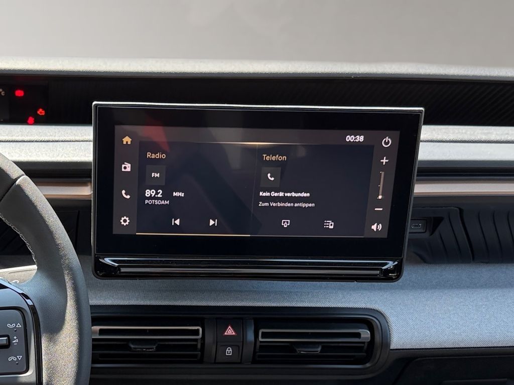 Fahrzeugabbildung Citroën C3 Aircross Turbo 100 PLUS 7-Sitzer