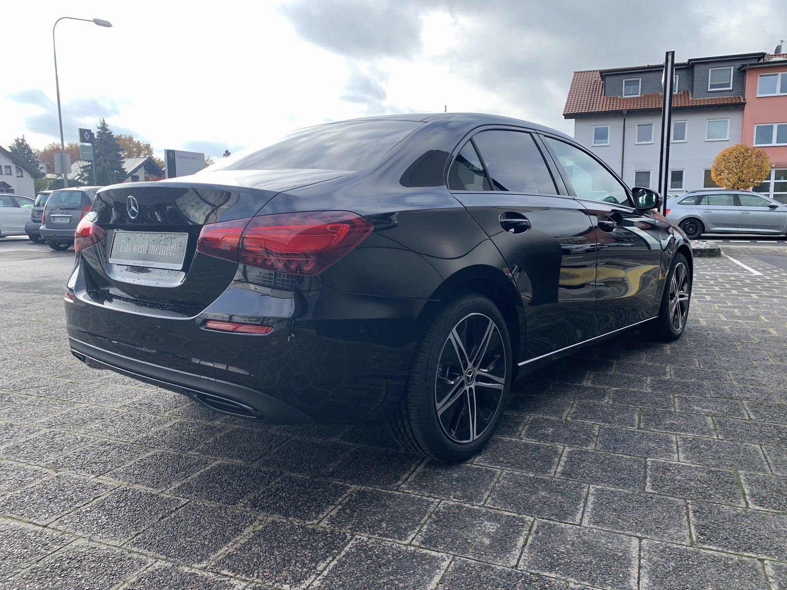 Fahrzeugabbildung Mercedes-Benz A 180 Lim. Progressive (EURO 6e)