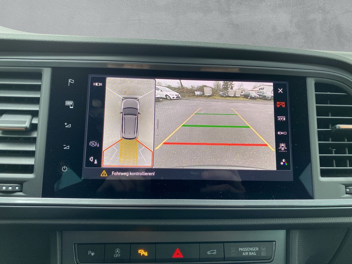 Fahrzeugabbildung CUPRA Ateca VZ 4Drive AD AHK-klappbar Navi Digitales C