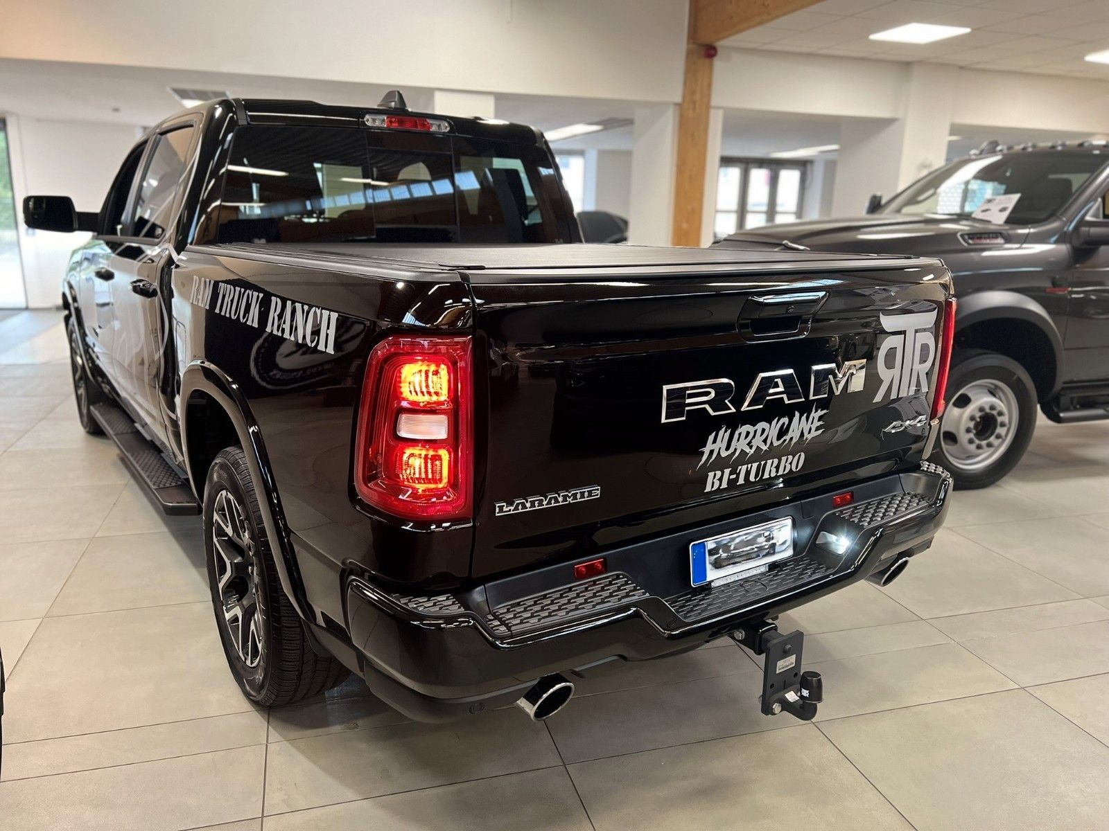 Fahrzeugabbildung Dodge RAM 1500 Laramie Sport MY25 *LPG,REVOLVER,AHK*