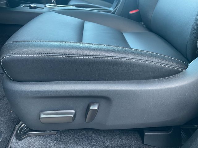 Toyota Hilux 2.8D 4x4 Double Cab Executive *LED*LEDER*