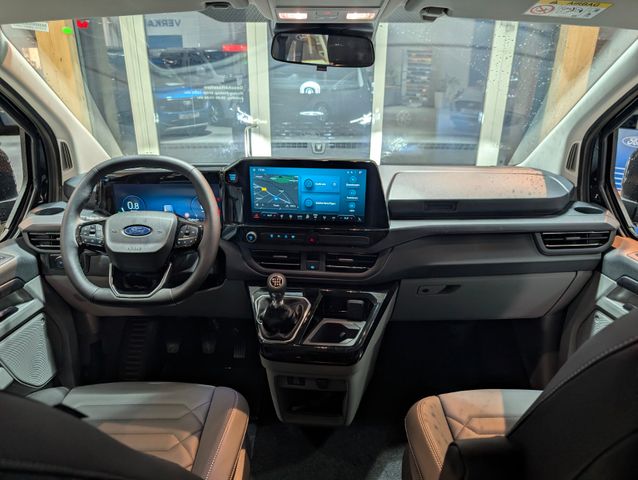Ford Tourneo Custom Tit. 2.0 L1 NEUES MODELL