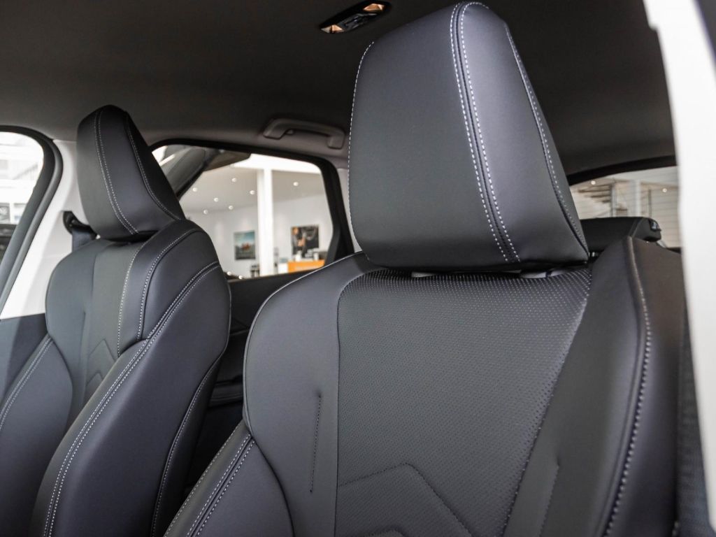 BMW 218 - Bild 8