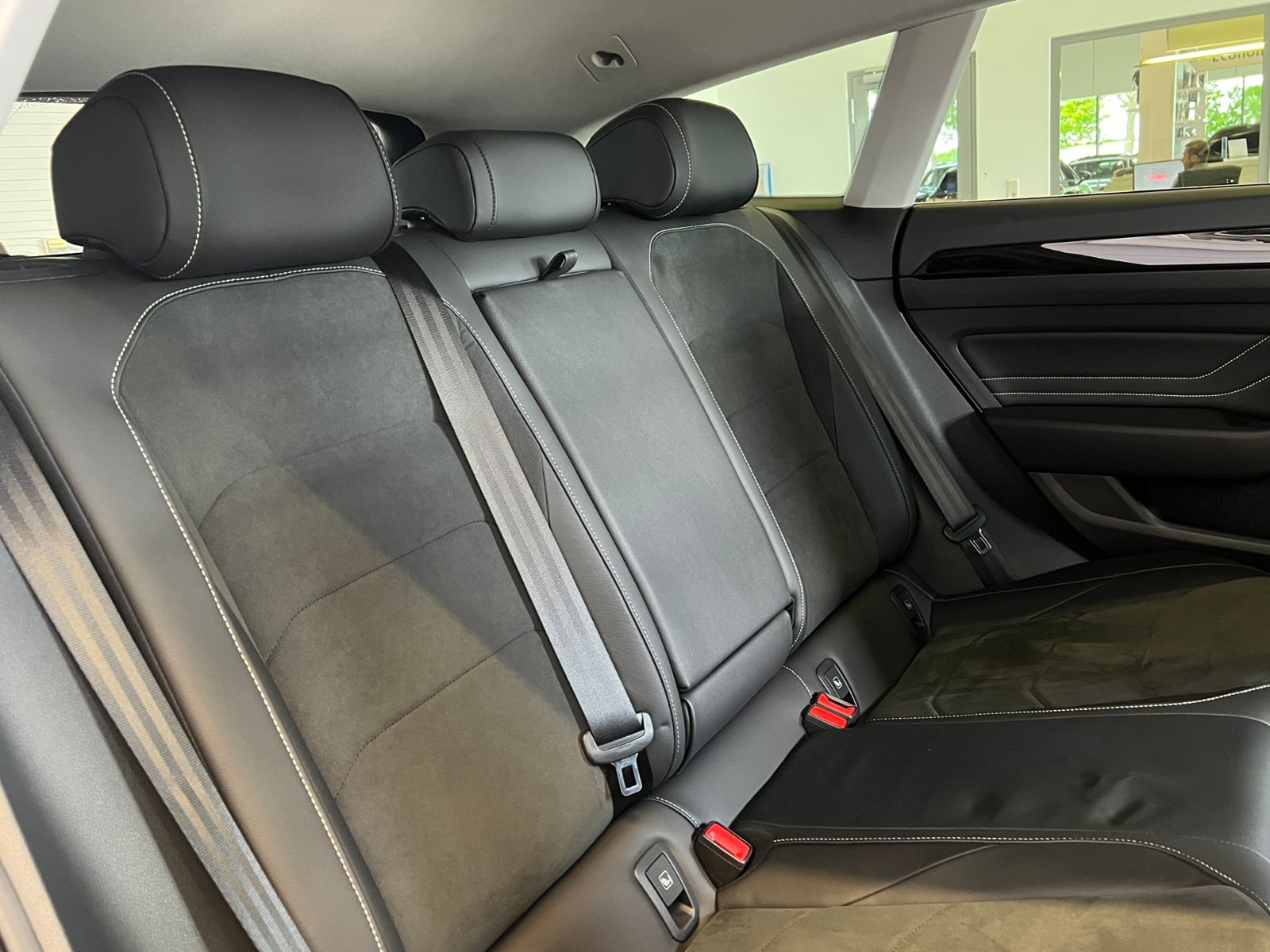 Fahrzeugabbildung Volkswagen Arteon Shooting Brake Elegance 2.0 TDI DSG *AHK,