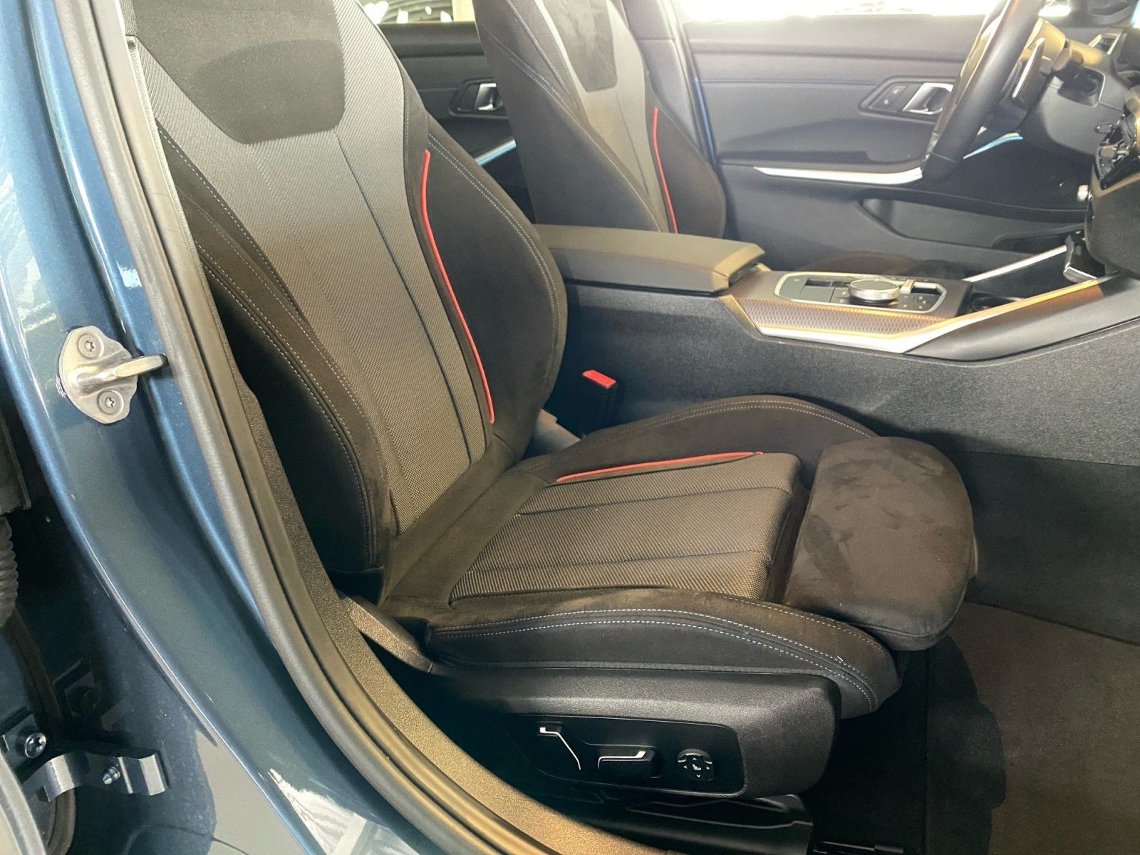 BMW 330 - Bild 13