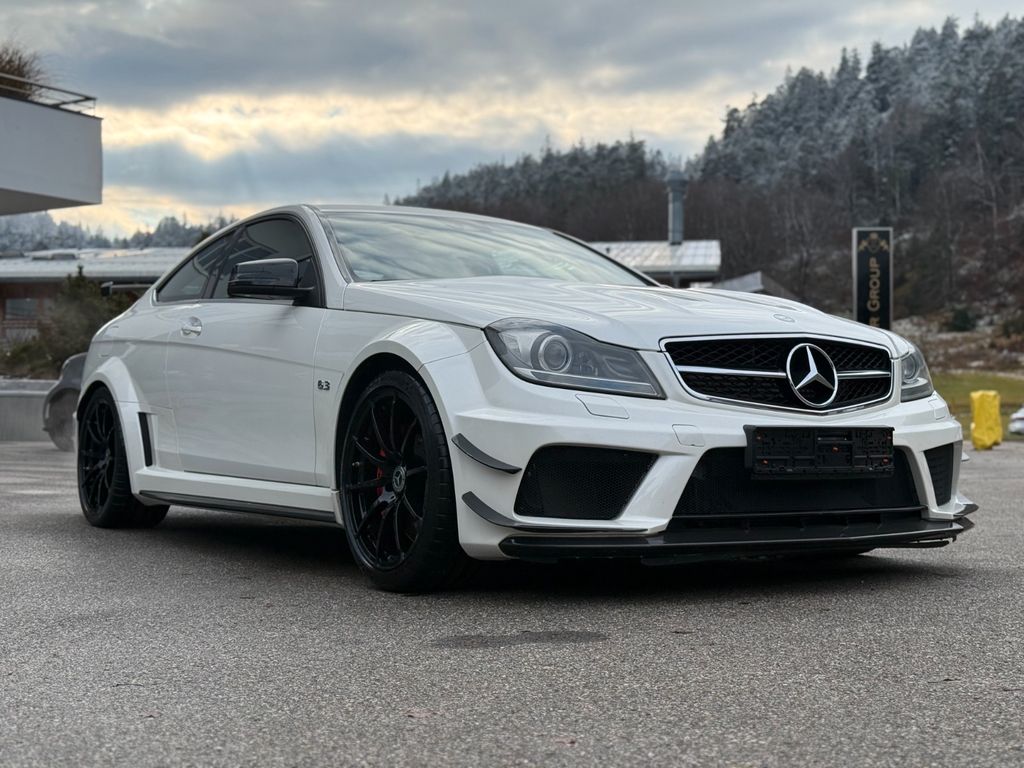 Mercedes-Benz C 63 AMG