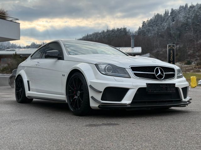 Mercedes-Benz C 63 AMG Black Series Track Package