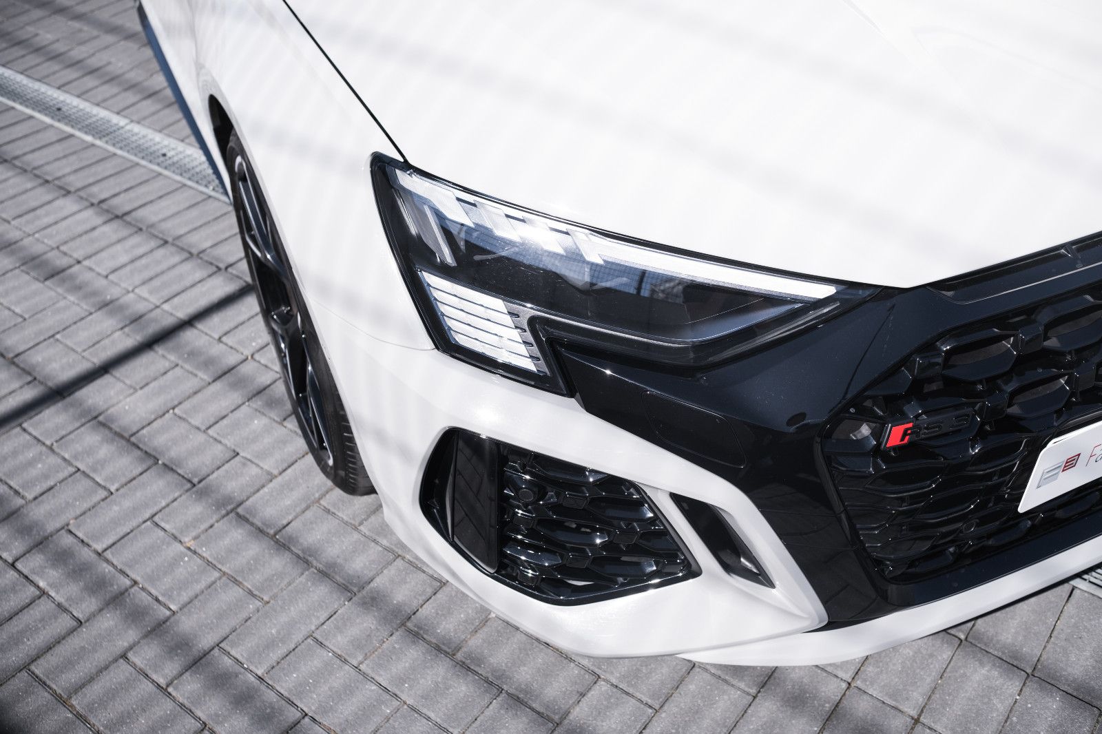 Fahrzeugabbildung Audi RS3  Sportback -Matrix-LED-Sitzh.-280/kmh