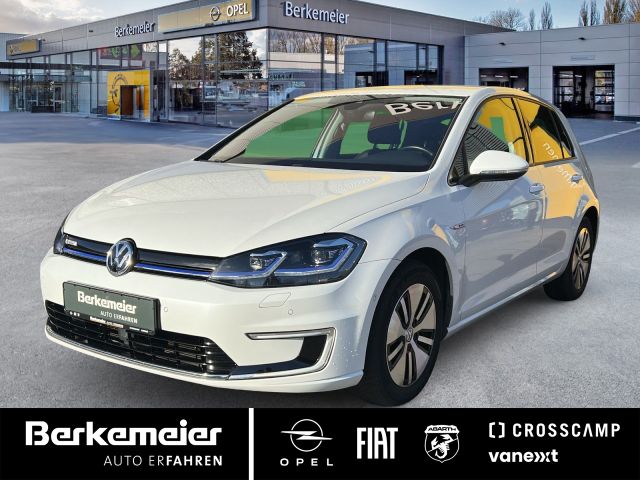 Volkswagen Golf VII e Lim. *SHZ/ACC/36kw/Leder*