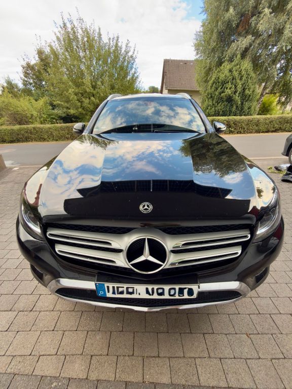 Image of Mercedes-Benz GLC 250