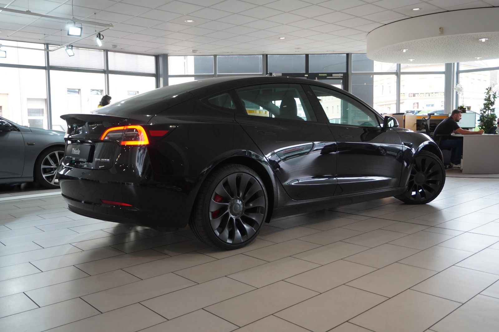Tesla Model 3 PERFORMANCE DUAL-MOTOR NAVI SPORT SH AMD foto 9