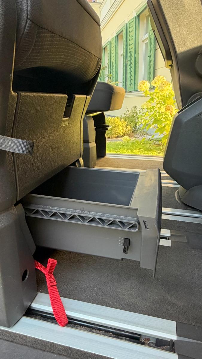 Volkswagen T7 Multivan 1,5 TSI OPF DSG Life Life