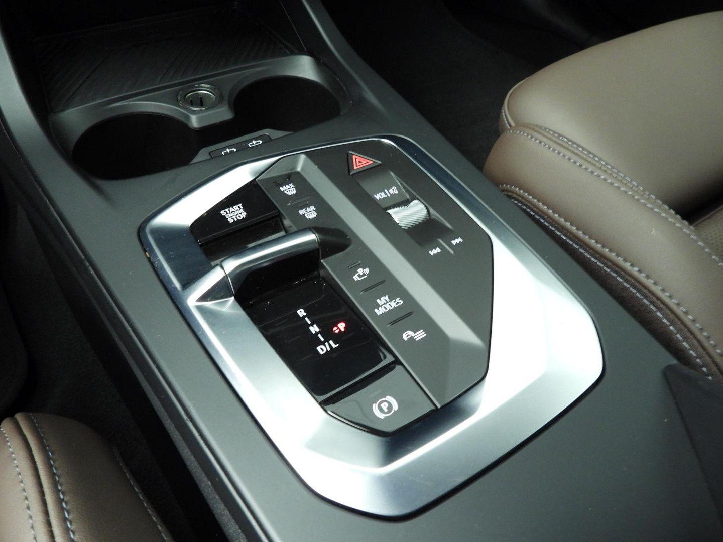 BMW 220 Gran Coupé 2 Serie LED navi Sportsitze, миниатюра 15