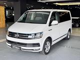 Volkswagen T6Multivan 70 Jahre Bulli*PDC*KILAM*STAND.H*SHZ* - Volkswagen: Bulli