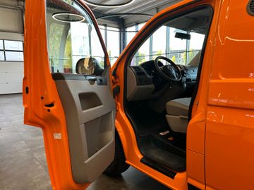 MYAUTOCENTER – Gebraucht- und Jahreswagen mit Werkstattservice in Pfaffenhofen Volkswagen T5 Transporter Kasten *AHK*SitzHZ*StandHZ*Klima*