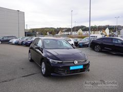 VW Golf VIII Life 1.5 TSI Bluetooth Navi LED Klima