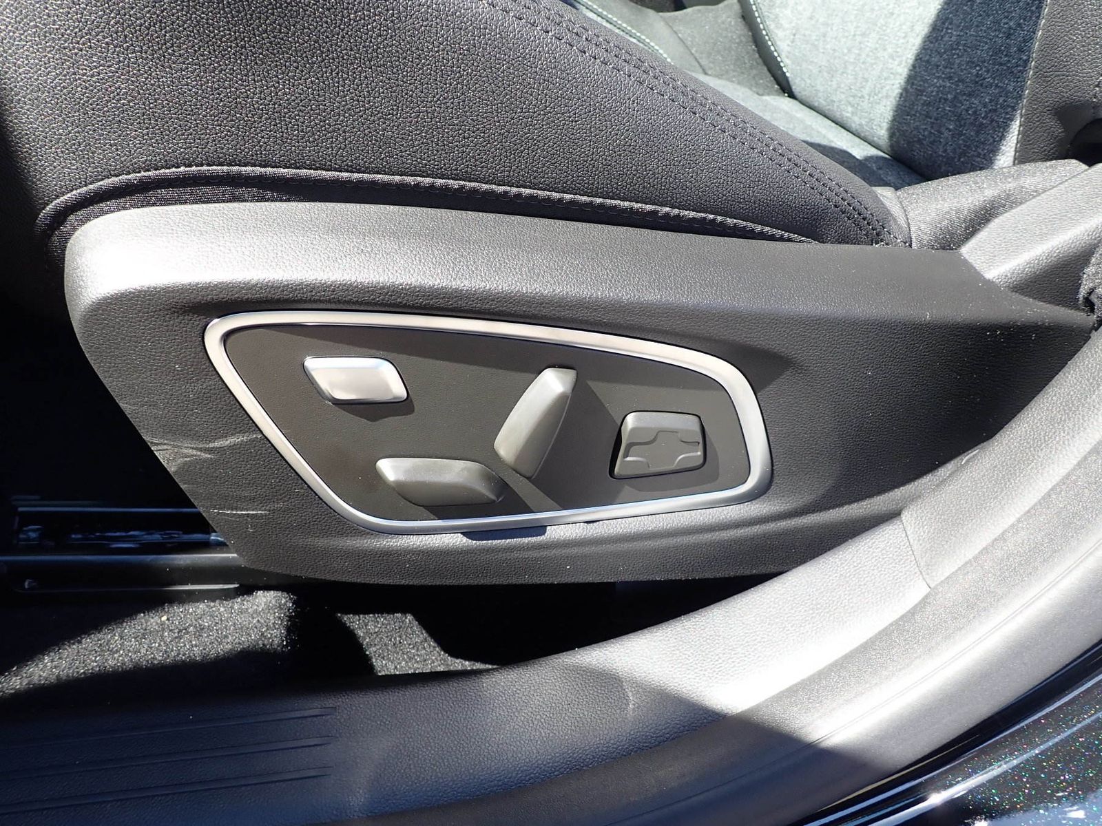 Fahrzeugabbildung Renault Austral Techno Full Hybrid E-Tech 200