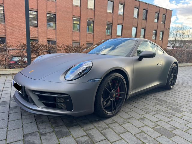 Porsche 911 Carrera 4 GTS*MATRIX*BOSE*18-WEGE*SPORT-CHRO