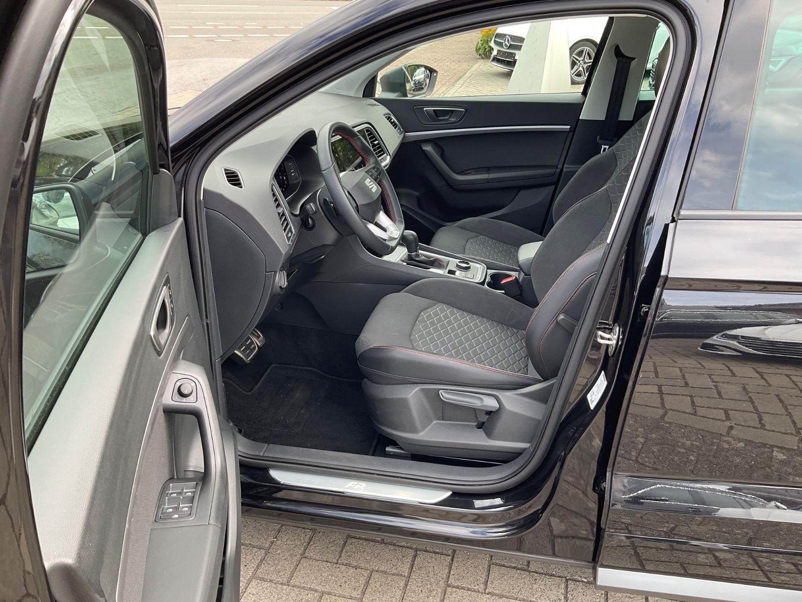 Fahrzeugabbildung SEAT Ateca 2.0 TDI DSG,FR,Kamera,VirtualDisplay