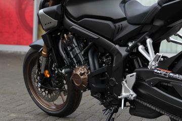 Honda R