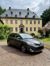 Toyota Verso 5-Sitzer Panoramadach Sitzheizung 8 Reifen - Toyota Verso aus 2013
