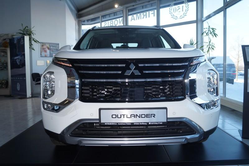 Mitsubishi Outlander 2.4L PHEV Intro Edition