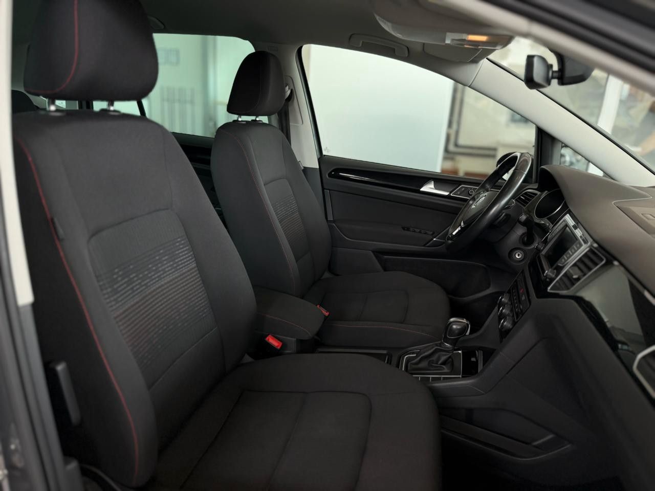 Fahrzeugabbildung Volkswagen Golf Sportsvan TDI DSG SOUND NAVI AHK ACC ALU