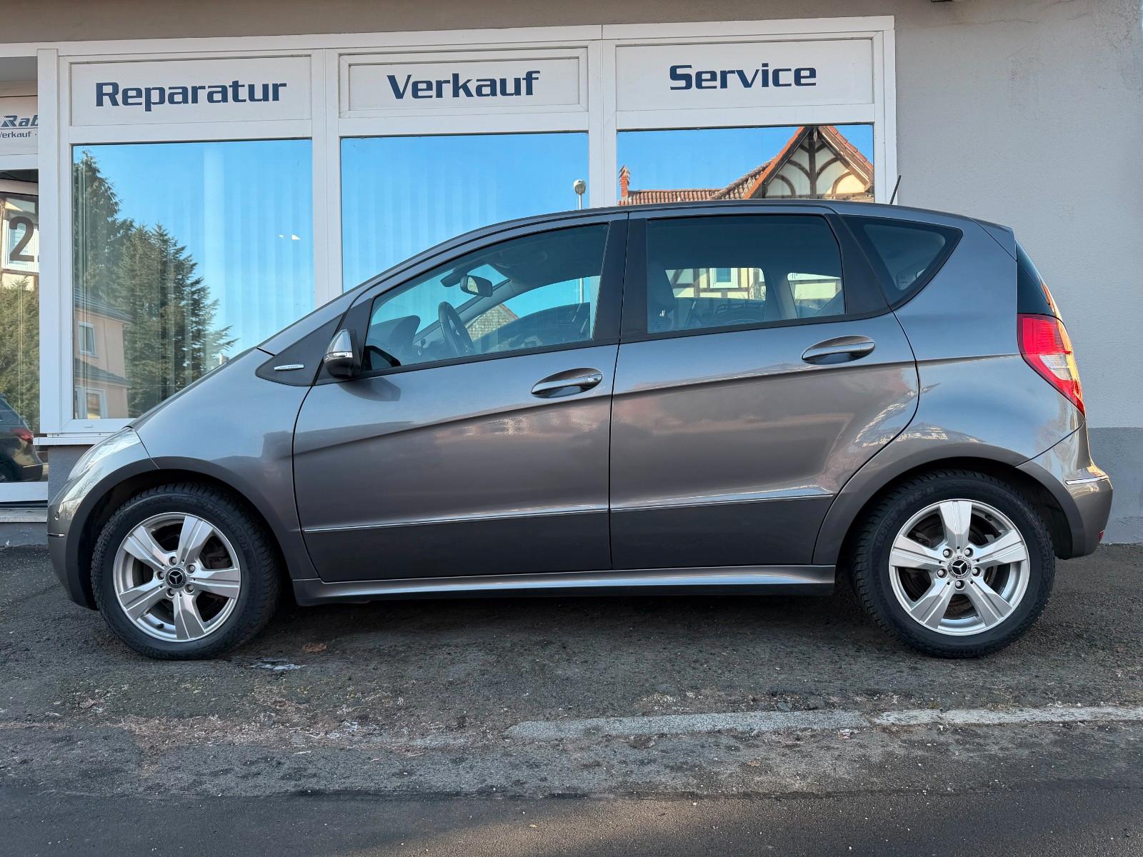 Mercedes-Benz A 160 Avantgrade + Automatik + PTS + Sitzheizung