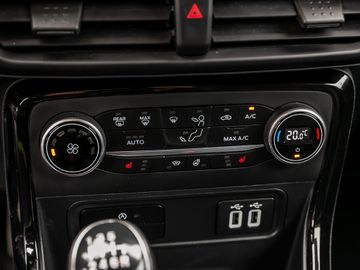 Ford Ecosport 1.0 Titanium Elektronikpaket Navi