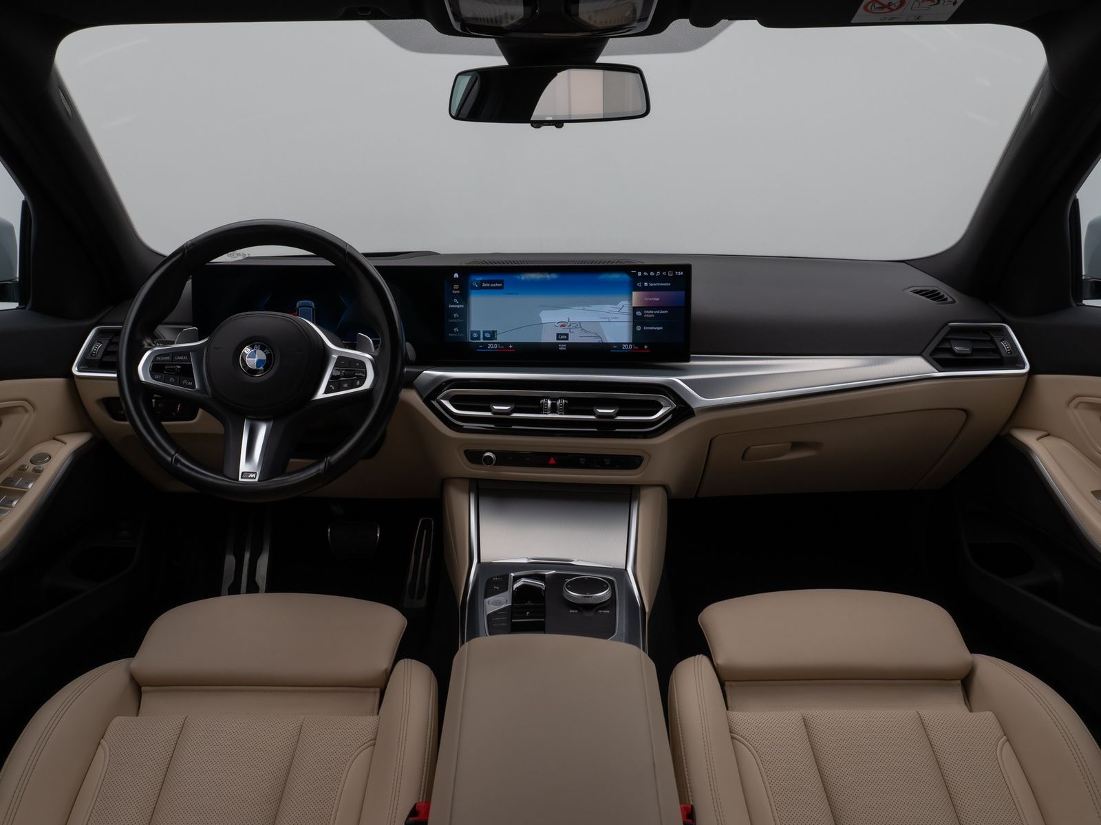 Fahrzeugabbildung BMW 320d M Sport Kamera DAB HUD Fernlichtassis Alarm