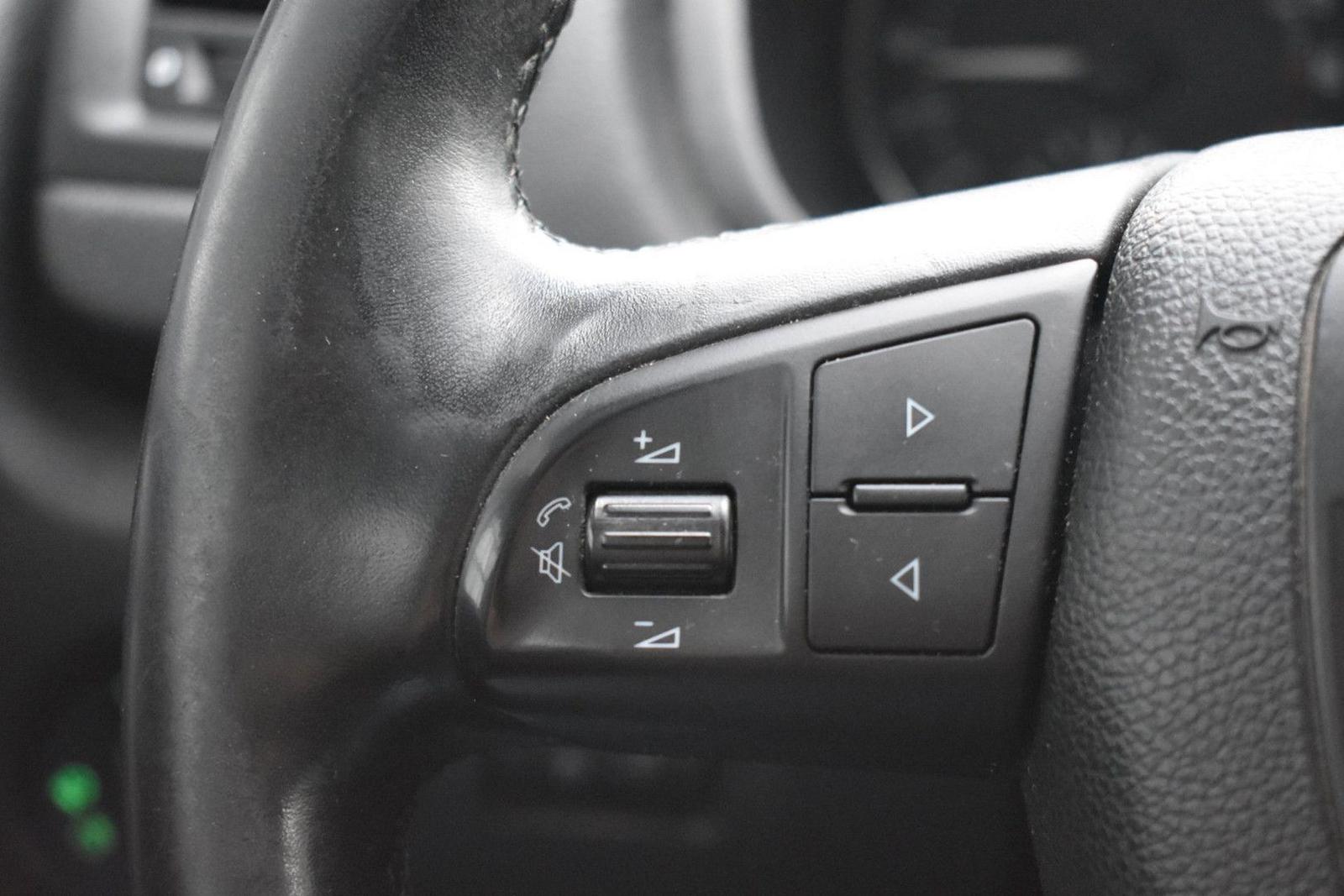 Skoda Fabia 2010 — photo 17