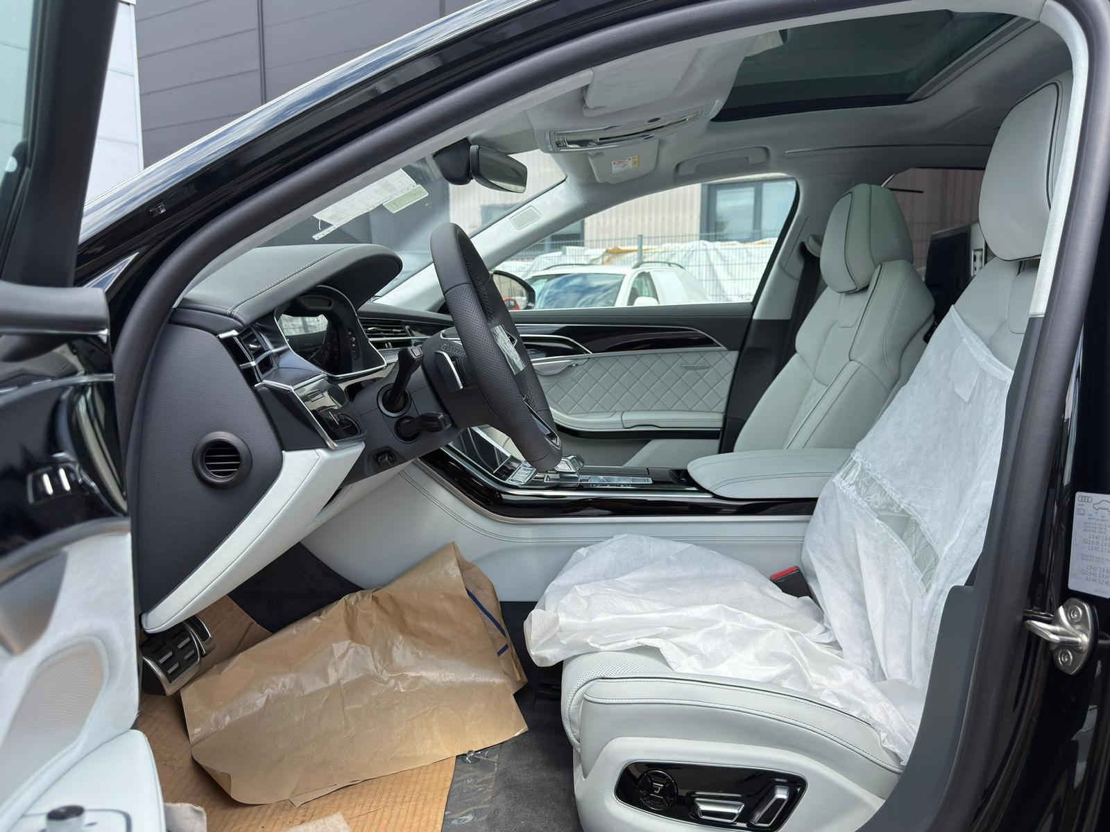 Audi A8 60 TFSI e L QUATTRO/VIP/4-SEATS/B&O/